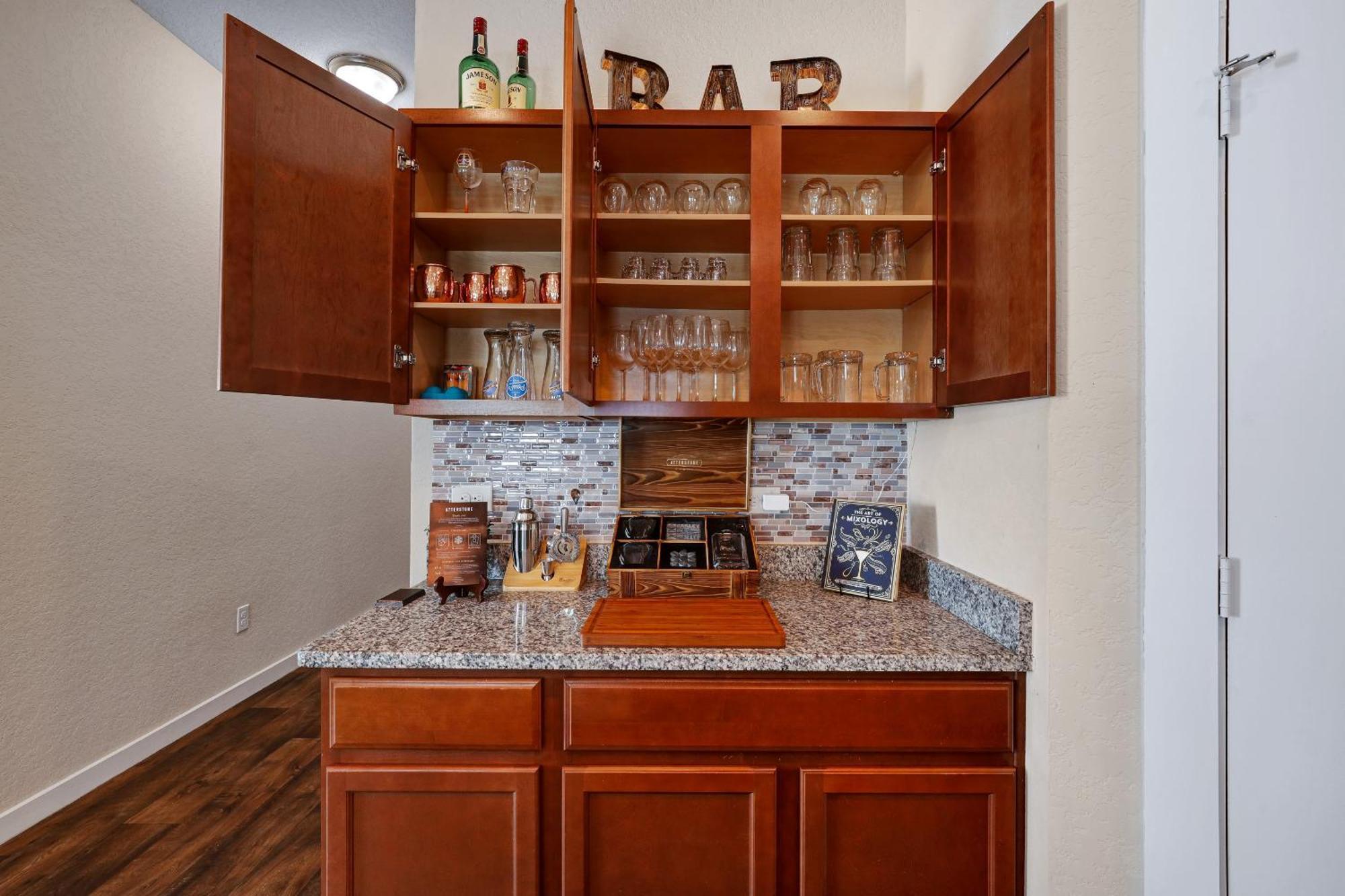 Speakeasy - A Birdy Vacation Rental San Antonio Bagian luar foto